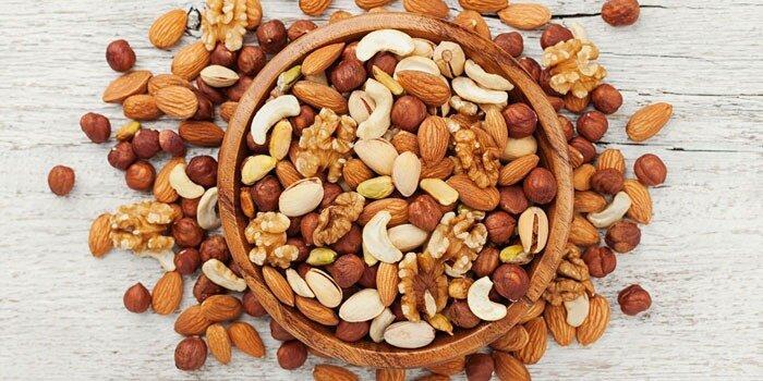 چگونه آجیل شب عید را از ویروس کرونا در امان نگه داریم؟ چگونه آجیل شب عید را از ویروس کرونا در امان نگه داریم؟