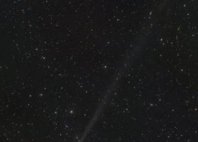 عکس ، شکار دنباله داری با گیسوی سبز در آسمان نیمکره شمالی