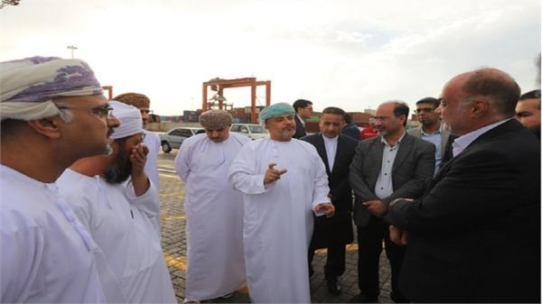 تصاویر وزیر عمانی در یکی از بندرهای مهم ایران ، پوشش وزیر عمانی را ببینید