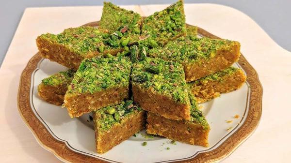 طرز تهیه لوز نارگیل با شیر عسل خوشمزه، مقوی و مجلسی